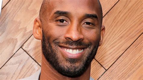 A deputy allegedly showed off gruesome Kobe Bryant。